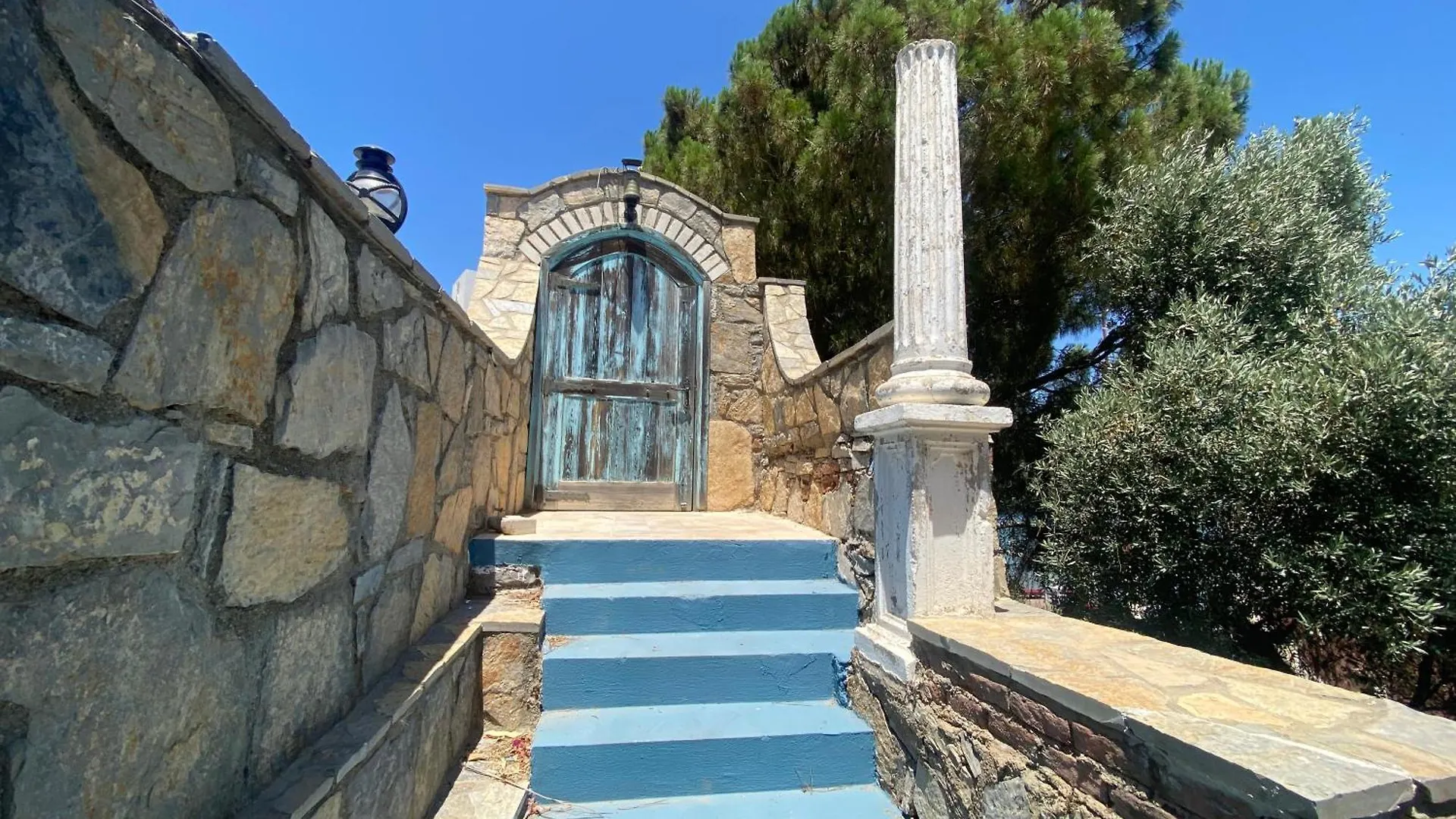 Charming 1Br Stone House With Lake View Bogazici Holiday home